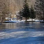 Insolite Tiny House Serenite Bien Etre Летний дом