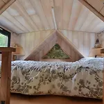 Insolite Tiny House Serenite Bien Etre Летний дом
